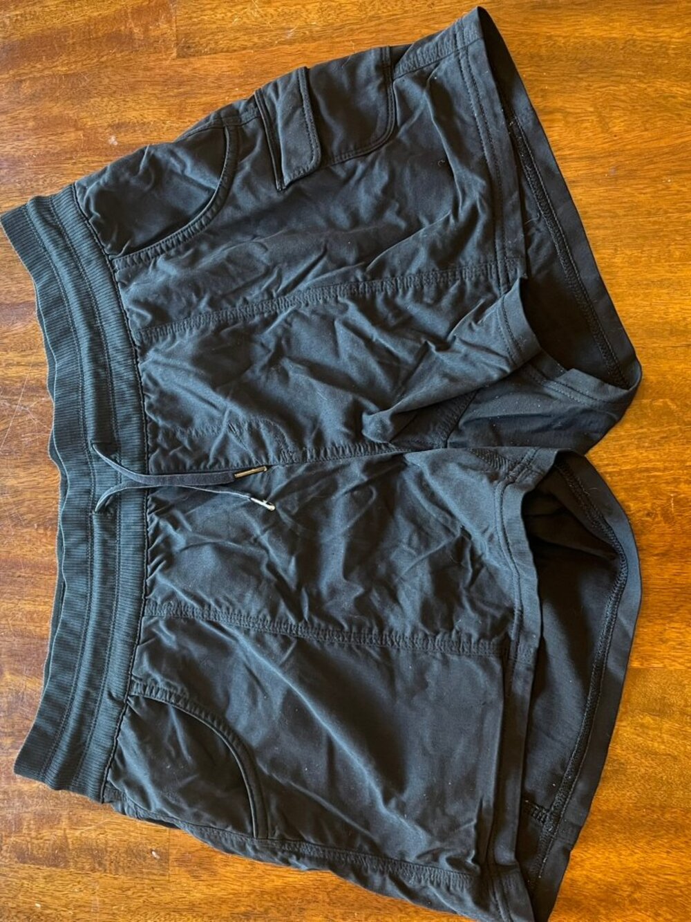 The North Face Women's Black Athletic Shorts Sz L *Pilling Zip Pocket